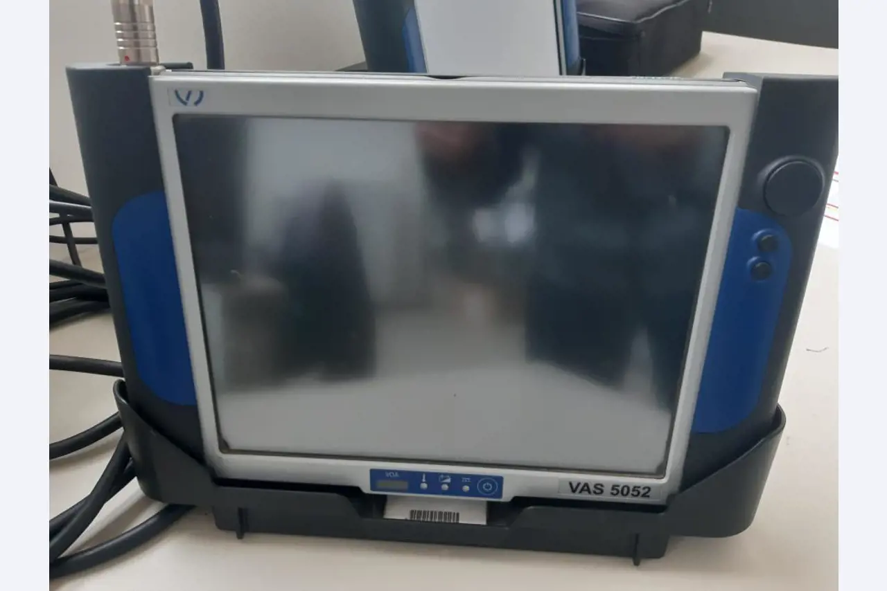 Piezas de recambio y máquinas usadas-1